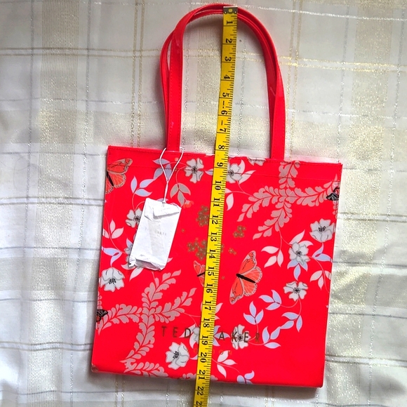 NWT Ted Baker Red Floral Glossy Tote - Picture 12 of 15